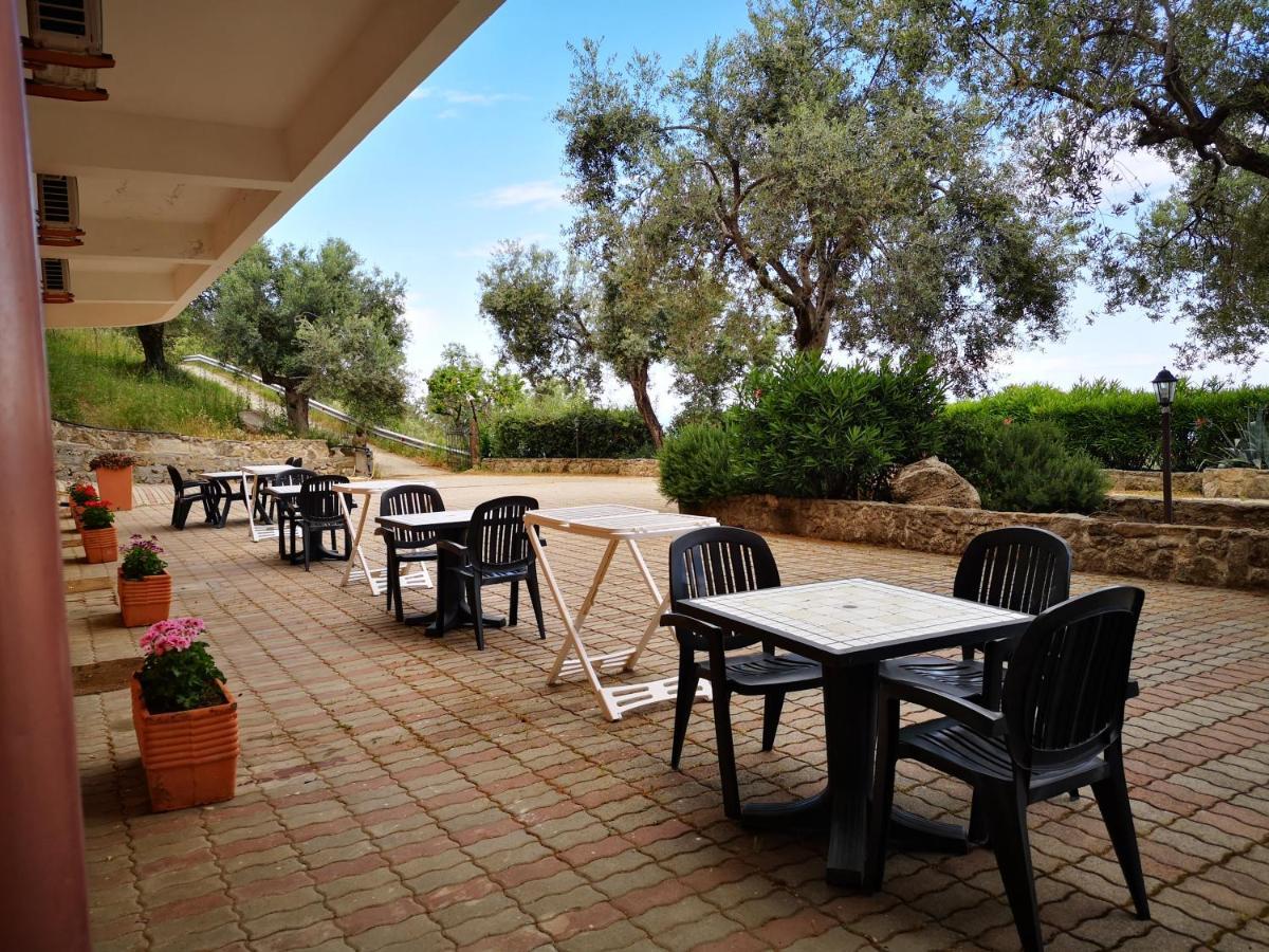 Agriturismo Catena Ciro Bagian luar foto