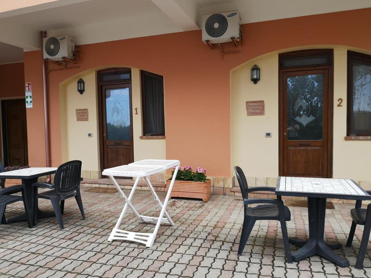 Agriturismo Catena Ciro Bagian luar foto
