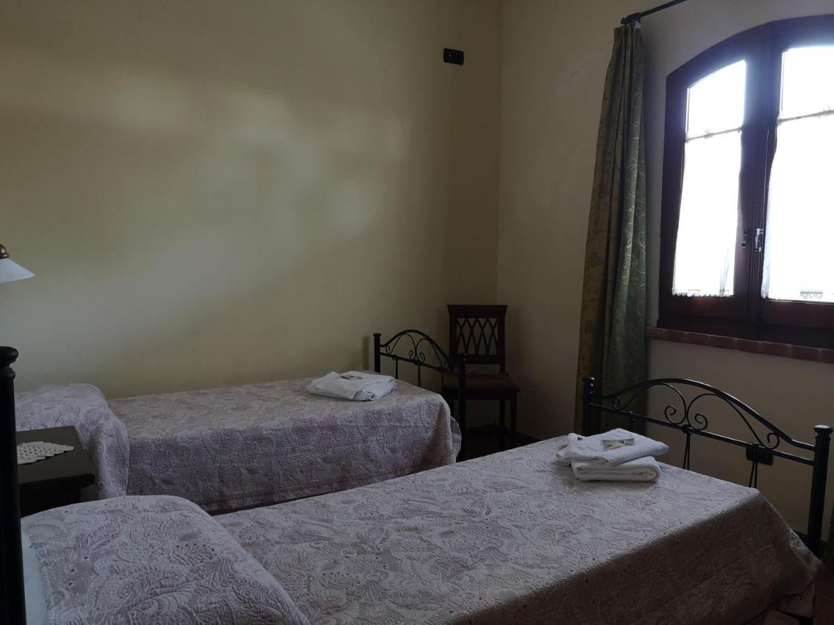 Agriturismo Catena Ciro Bagian luar foto